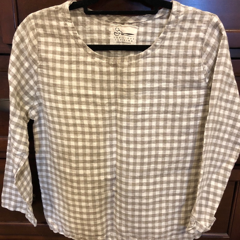 Conscious clothing garden top